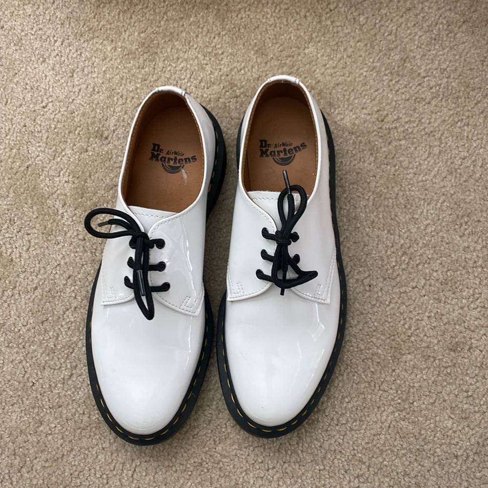 Dr. Martens White Patent Leather Oxford Shoes Size 9m